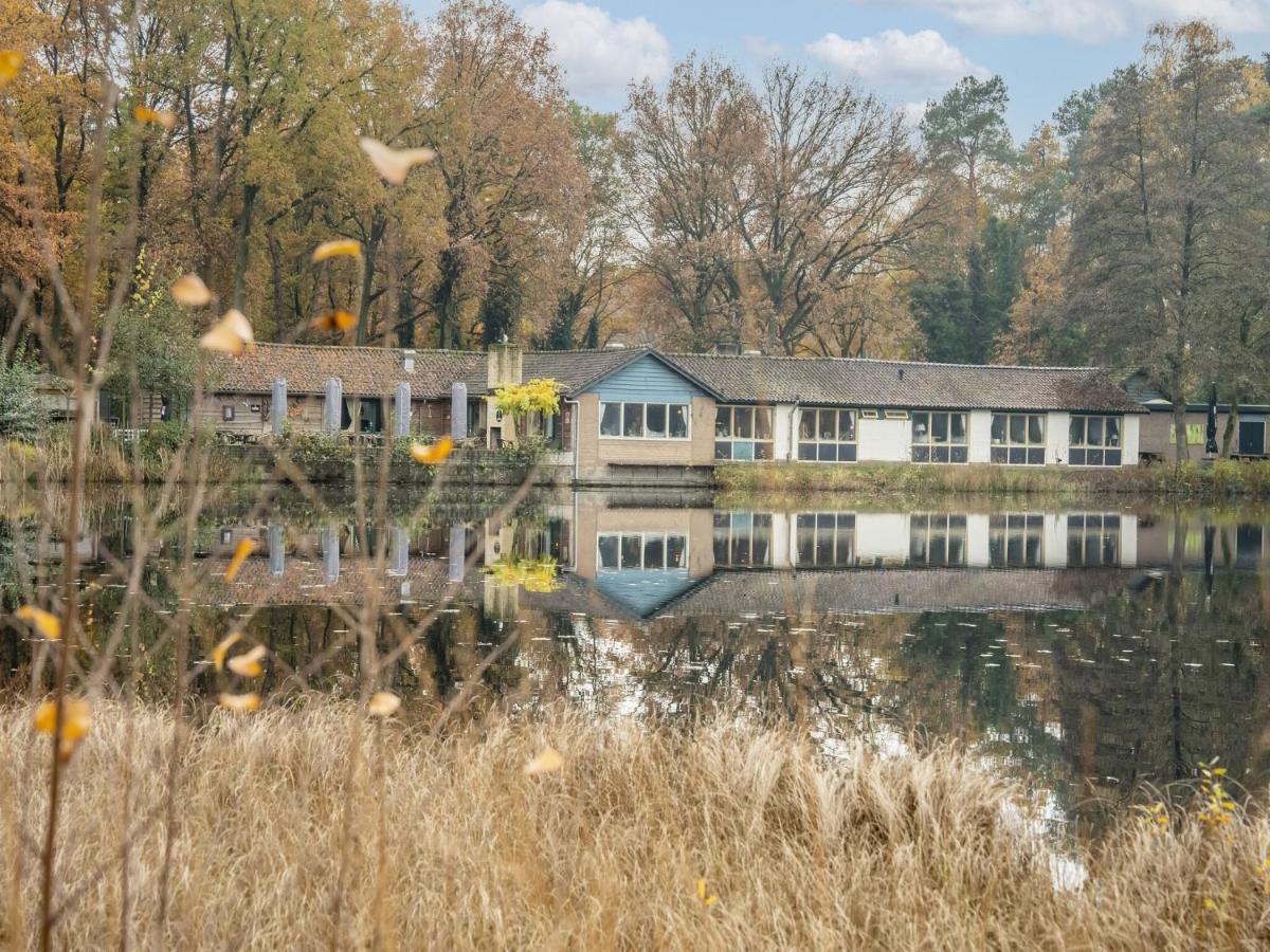 Modern Holiday Home In Stramproy In The Forest Exterior photo